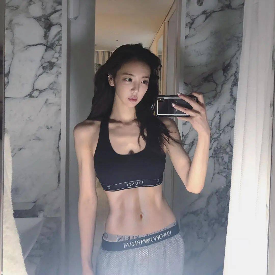 李妍和健身图片