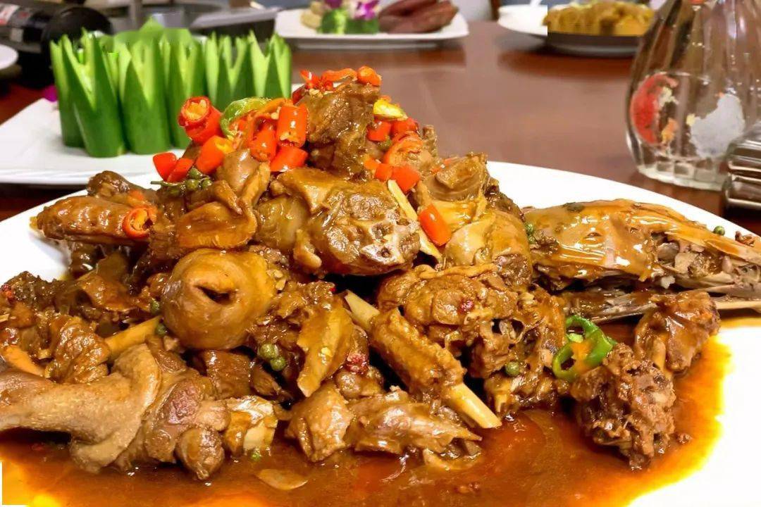 2022"襄十随神"旅游特色美食交流赛(襄阳片区)十强菜品展:龙王烧鹅_襄