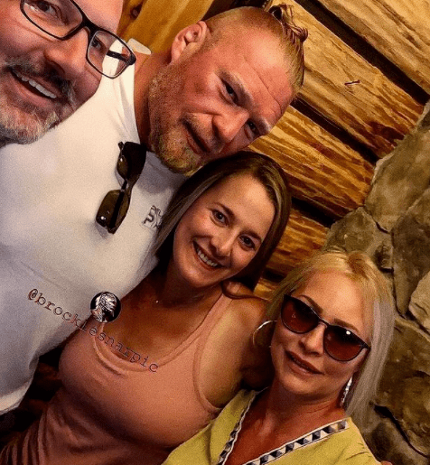 布洛克莱斯纳和妻子塞布尔一起罕见地公开露面_sable_brock_lesnar