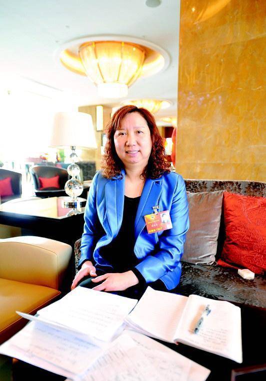 她是一代"羽毛球皇后",早早死于肺癌,老公帮她实现了两个愿望_韩爱萍