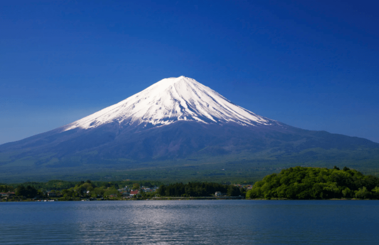 日本富士山开始冒烟，何时才会喷发？对我国有影响吗？