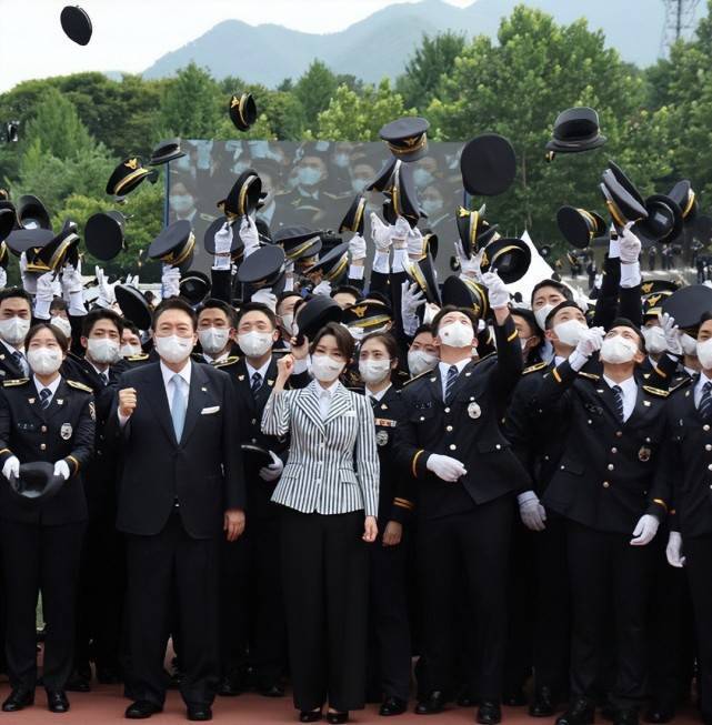 韩国警察学校图片