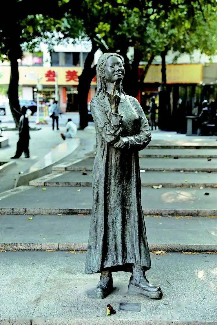 “深圳人的一天”,从一个公共艺术项目看一座城的生态精神_雕塑_城市生活_杨建觉