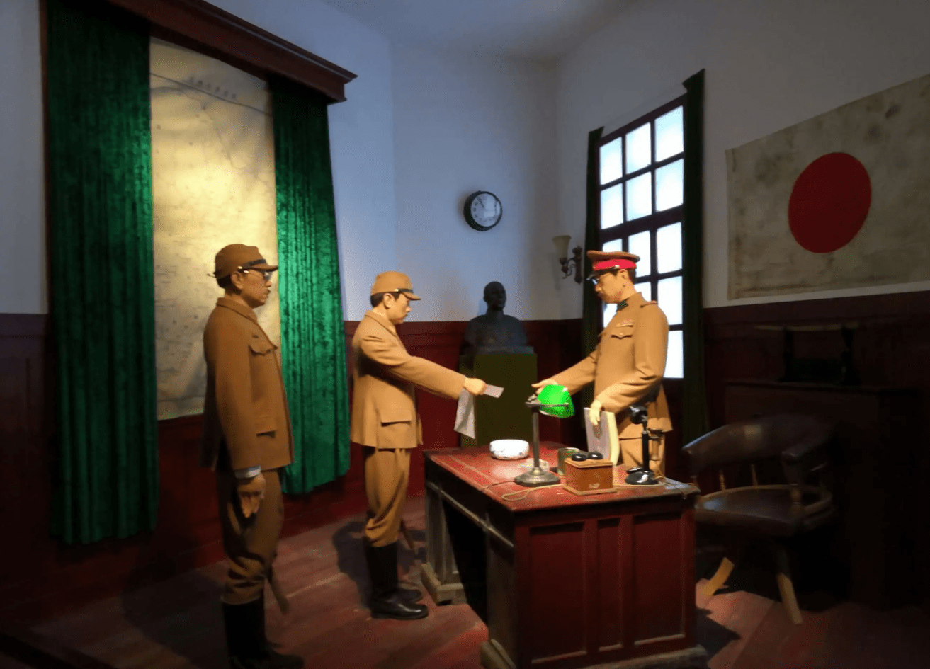 因此,日军的少将级军官也很少得到派往一线的机会,他们需要在指挥部