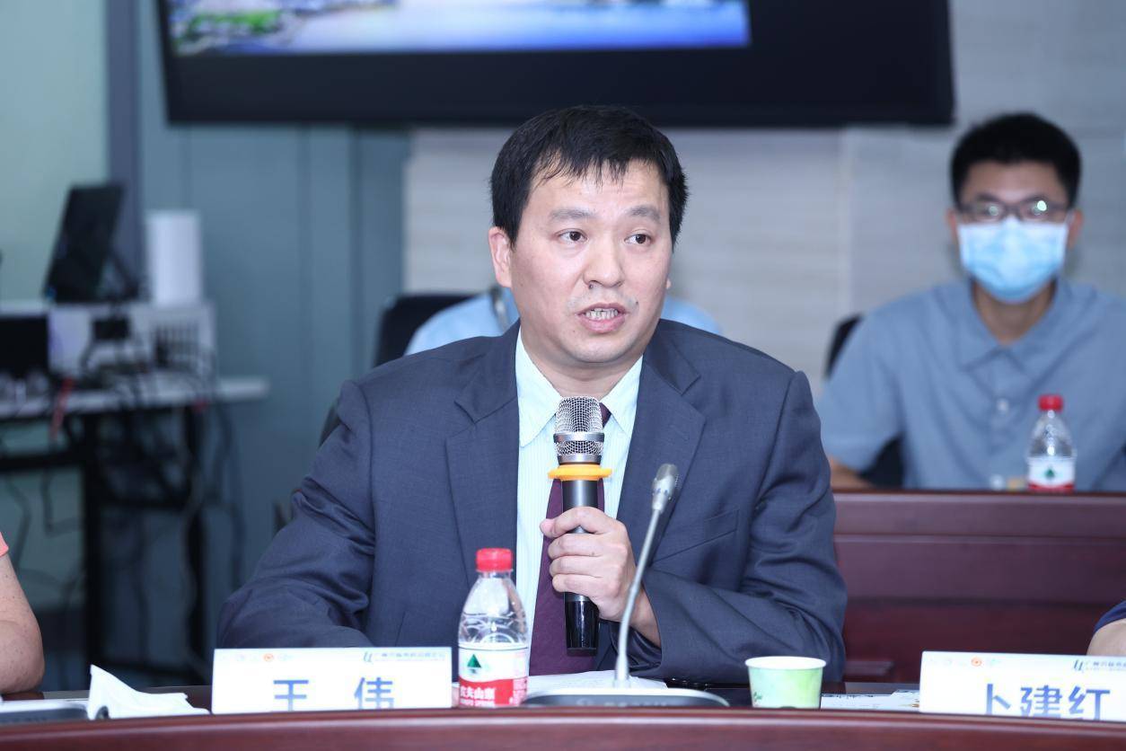 专家教路看清保护肠胃健康三大提示_肿瘤中心_王伟_胃肠