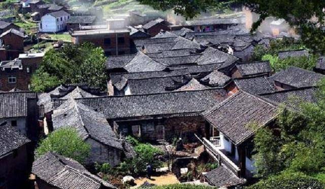 浙江一村落，是刘伯温按星象设计，百年来发生诸多怪事，至今无解