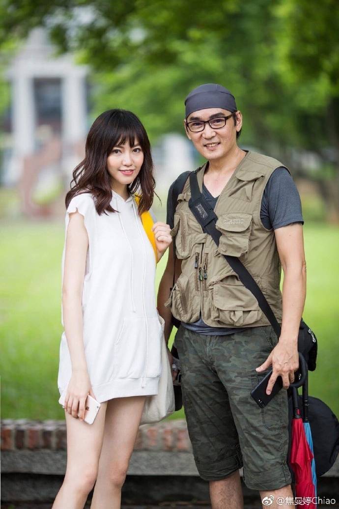 曾不谅解爸爸和妈妈离婚,入行后与父亲和解_黄宛林_妻子_焦曼婷