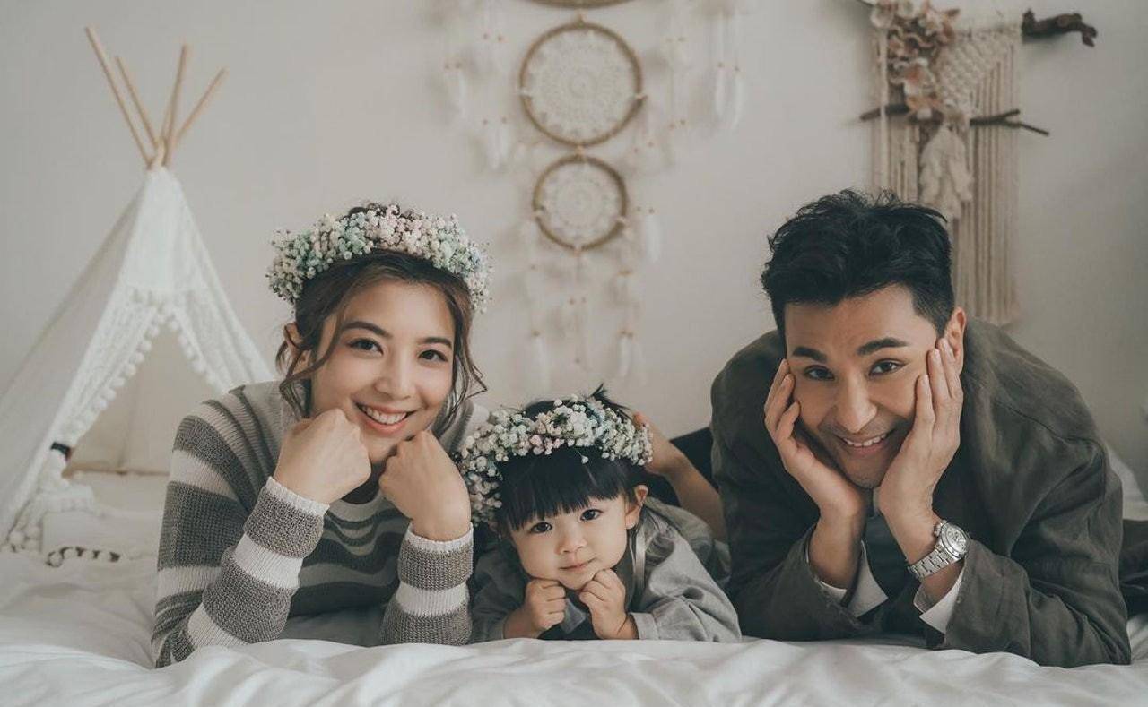 "视帝"陈展鹏自认性格有缺陷,愧疚连累妻子:她一星期不敢出门_单文柔