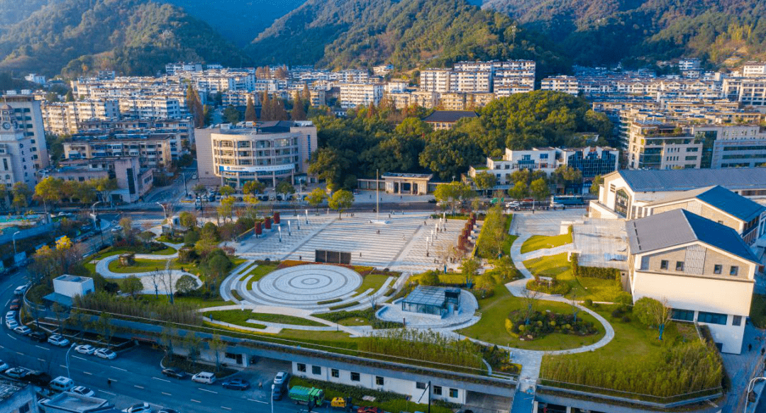 建德市府前路区块旧城改造项目位于杭州建德市新安江街道府前路区块