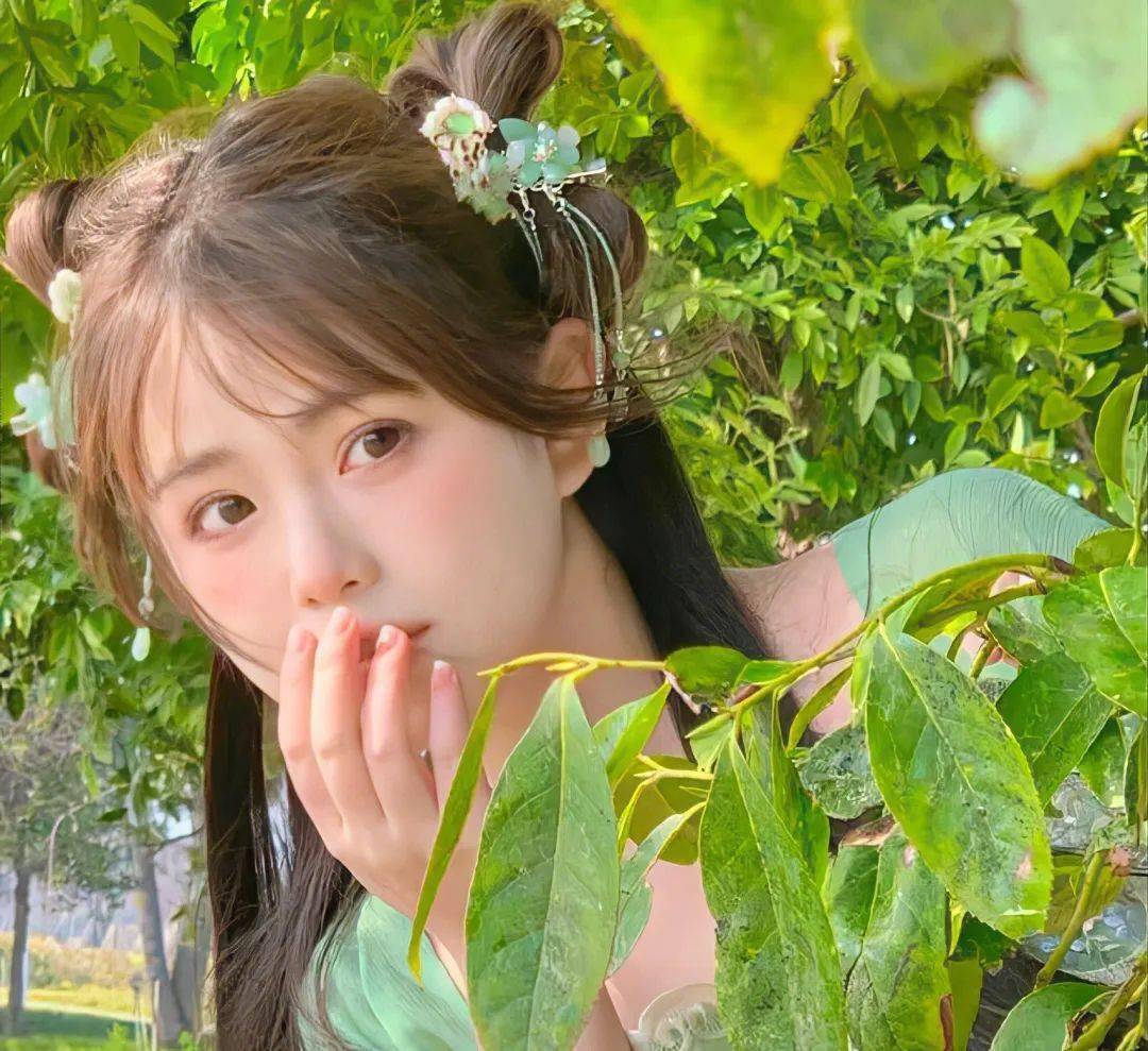 绝对会喜欢的绿色女生头像