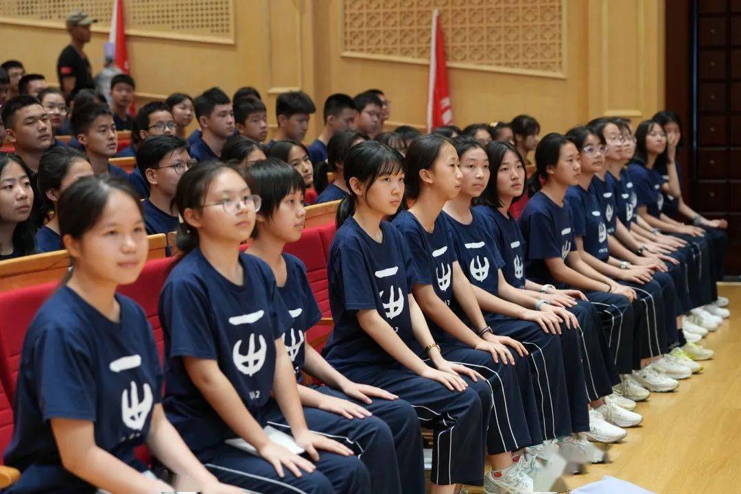 储强国之能,逐复兴之梦 | 长沙市一中2022年新生军训系列教育活动