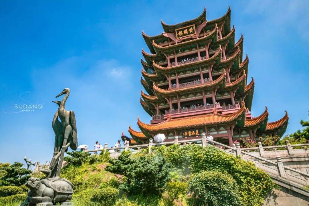 武汉欢迎你!黄鹤楼为大一新生送上地标福利:免费游园_江城_长江_城市