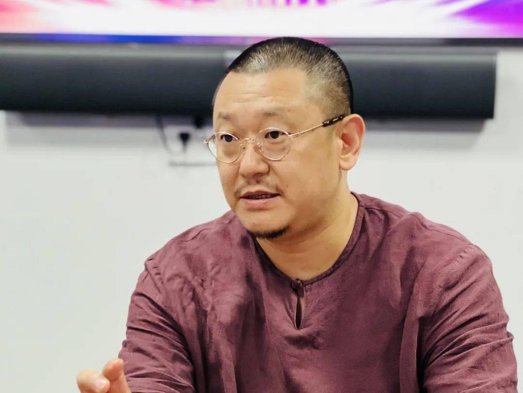 东方希望集团党支部书记张轮大对东方希望的发展历程,企业理念,管理