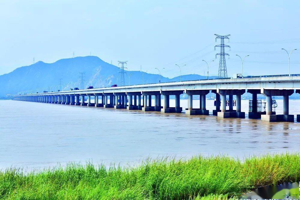 上海a30高速公路——鲁班奖工程勇攀高峰,不断突破.