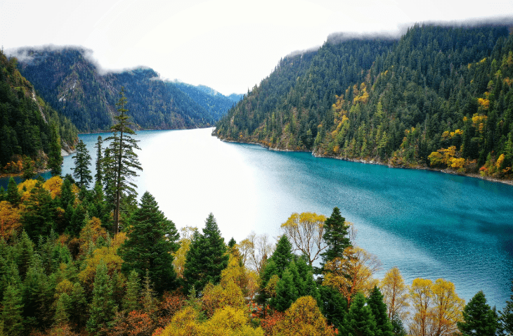 东石笋风景区"群山"环绕,更有民族"风情"美景堪称一绝_景点_旅游_溪流