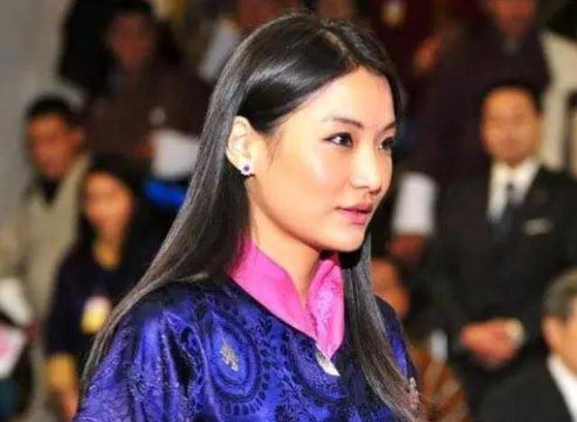 29岁不丹王后太寒酸!