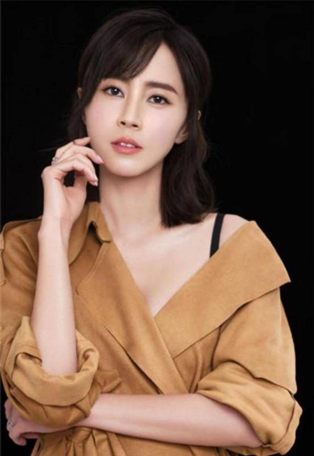 "玉女派掌门人"周慧敏独爱处处留情的"香江才子"倪震_刘锡明_妈妈