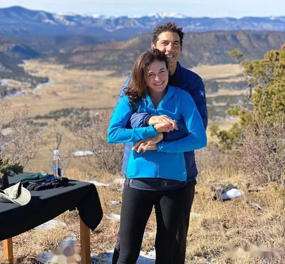 她是美国顶级女高管,53岁三婚 辞职,看着顺风顺水原来也这么难……_雪