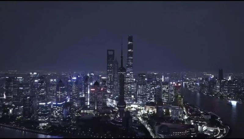“素颜版”上海视频刷屏引热议，我们应打造怎样的城市夜景