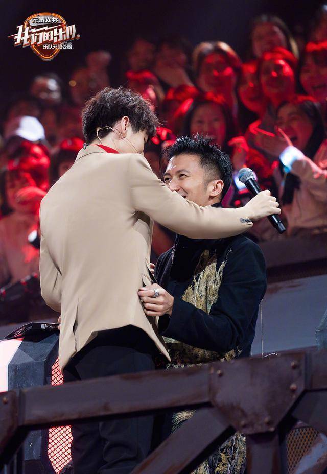 王俊凯真的长大了!