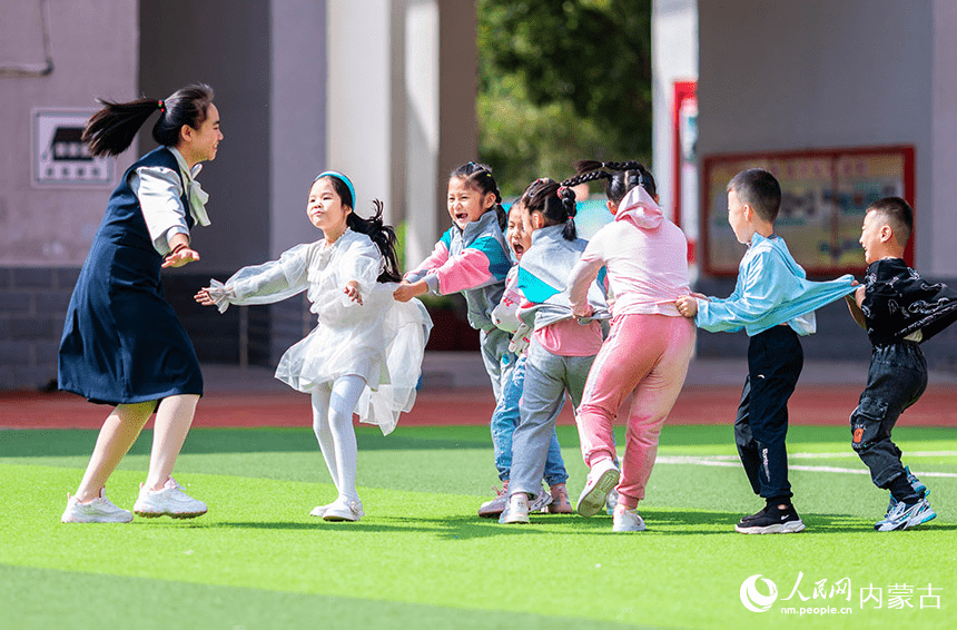 小學一年級新生報到流程_小學一年級家長寄語_一年級新生入學儀式
