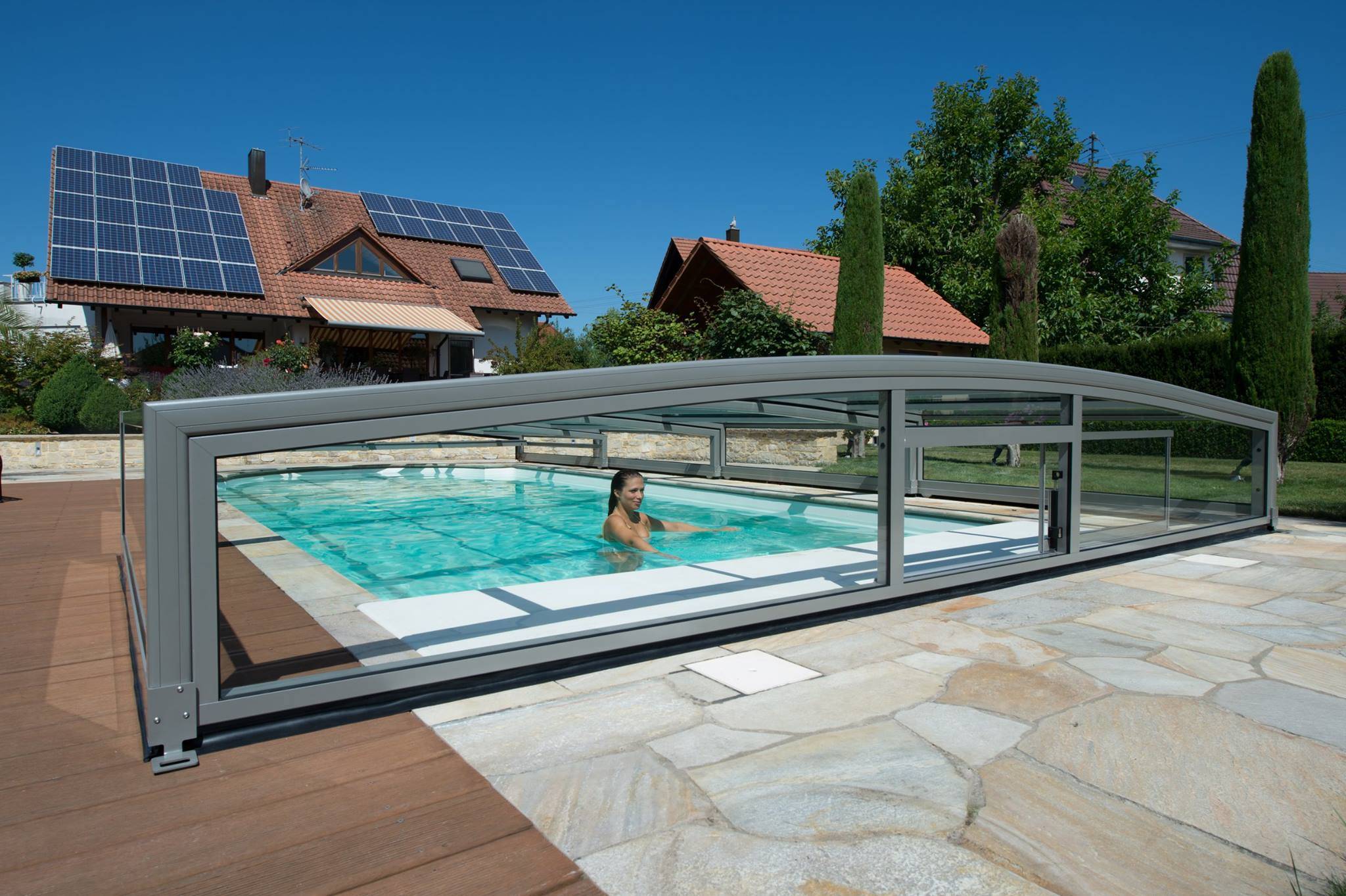 泳池设计智能移动阳光房,舒适,安全,美观都有了_空间_伸缩_盖布
