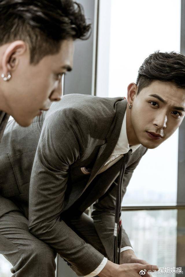 在剧中饰演耶律只没的演员是连晨翔,他长得跟柯震东,张逸杰,李茂太像