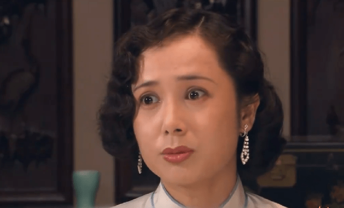 大宅门:当了万筱菊一辈子的榜一大姐,白玉婷的一生值得吗?