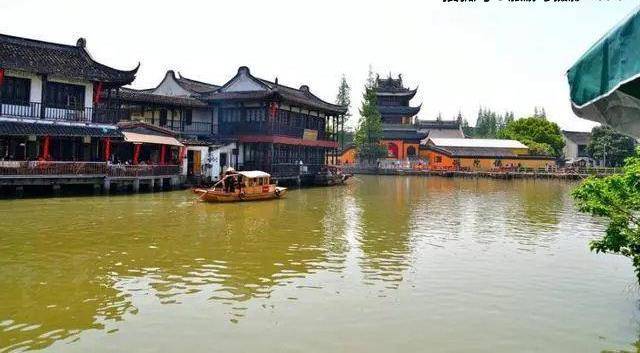 一座上海的千年古镇，被誉为东方威尼斯，还深受本地人的喜爱！