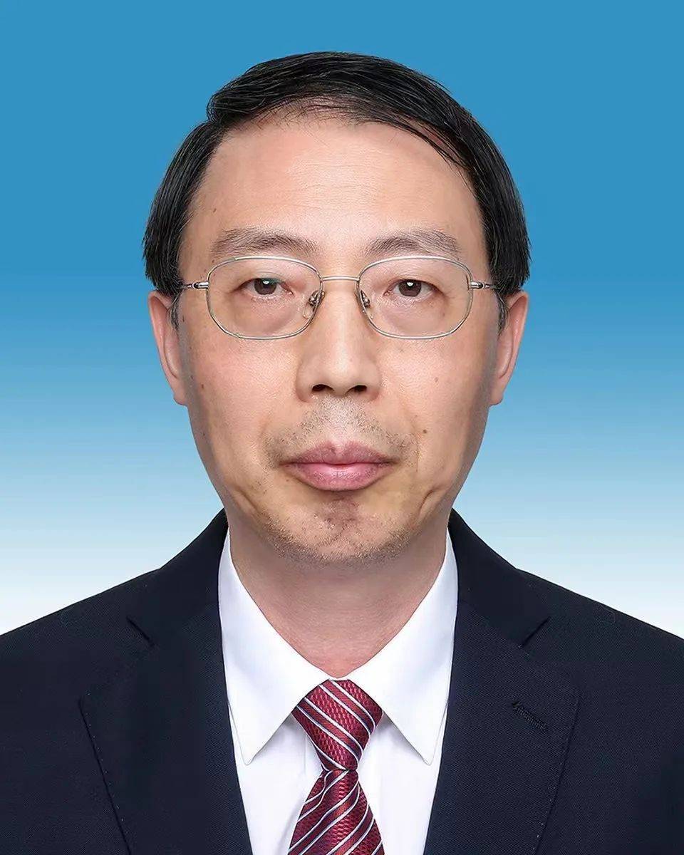 东风汽车集团有限公司领导班子成员调整_黄川_监察_国家