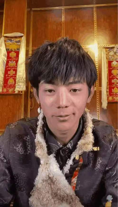 丁真值得华春莹为他连续三次发文?_理塘_冬冬_网友