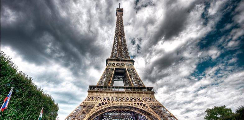 法国一诈骗奇才：不仅把埃菲尔铁塔当成废铁卖了，而且还卖了两次
