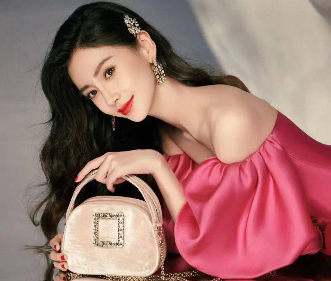 杨颖ins粉丝突破1000万_the_is_账号