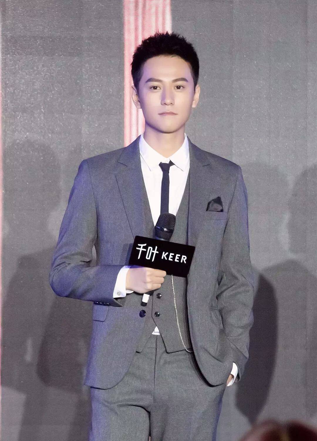 胡辣汤事件4年后,杨紫,秦俊杰和张雪迎,人生现状差距太明显_网友_和平