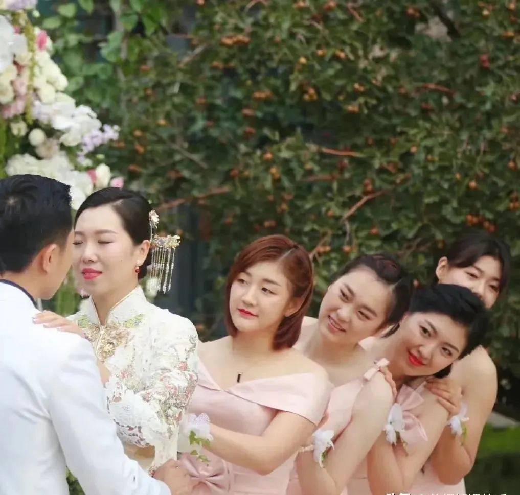 国乒女队最美的三个婚礼伴娘陈梦,陈幸同,张蔷_国乒成_王曼昱_刘国梁