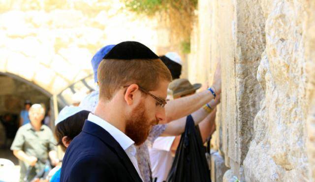 耶路撒冷的“哭墙”出现“流泪”等奇异现象，科学如何解释