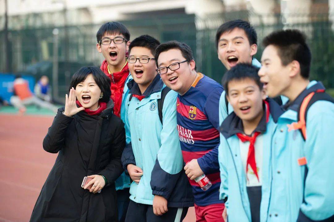 【教师风采】优秀教育工作者展播:杭州市建兰中学饶美红_教育部_全国