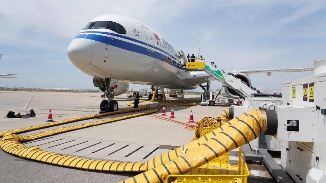 地面桥载设备(gpu)为飞机提供电源和气源因此,越来越多的机场为飞机