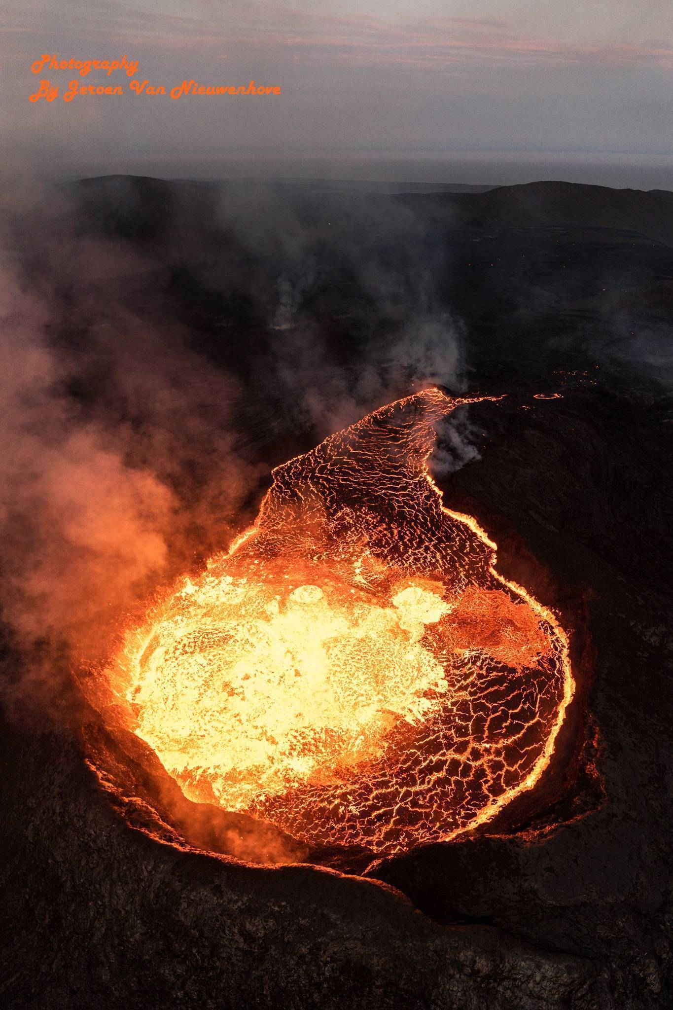 摄影图片欣赏:史上最震撼的火山喷发图景(上)