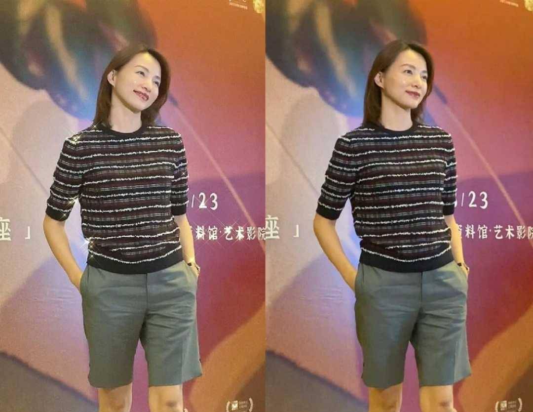 董卿"私服"衣品真好,穿条纹短袖衫配5分裤,尖头高跟鞋太时髦_感觉