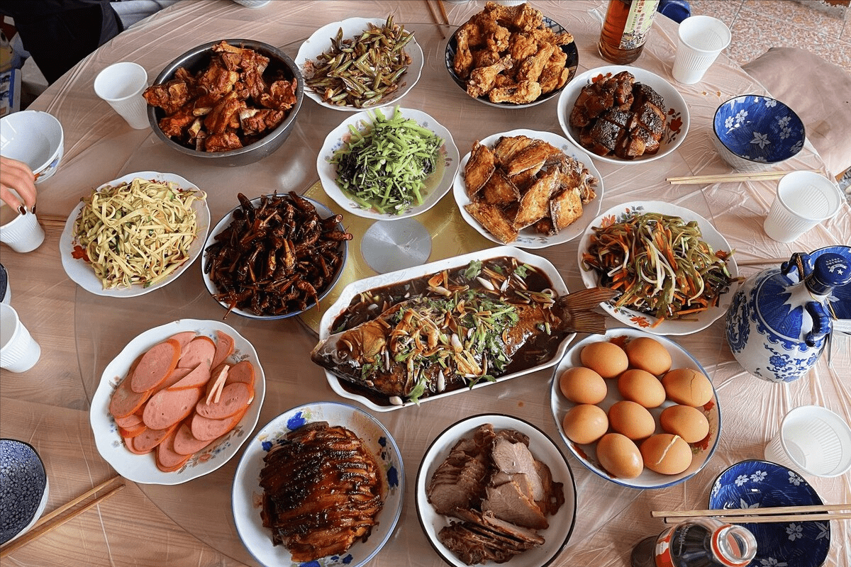 中秋节将至,除了吃月饼,别忘了"食3食做3事",寓意团圆美满_螃蟹_柚子