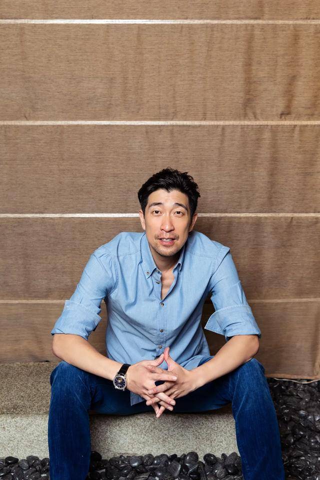 不是明星的著名演员王千源:演戏最痞,最匪,最真诚_王锦_工作_演出