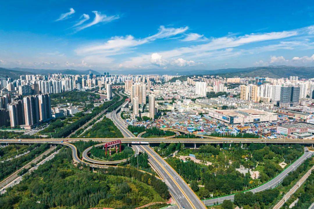 这,是西宁～_城市_发展_高度