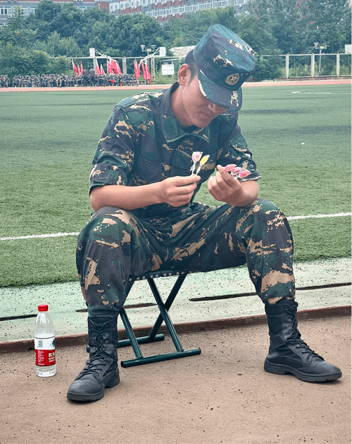 军腾国防教育基地教官图片