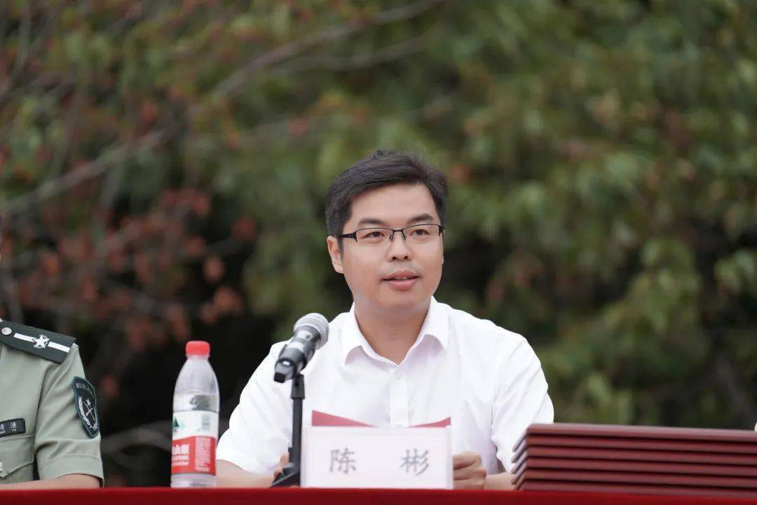 澄潭中学2022级新生军训圆满完成_高一_班级_李辛甫