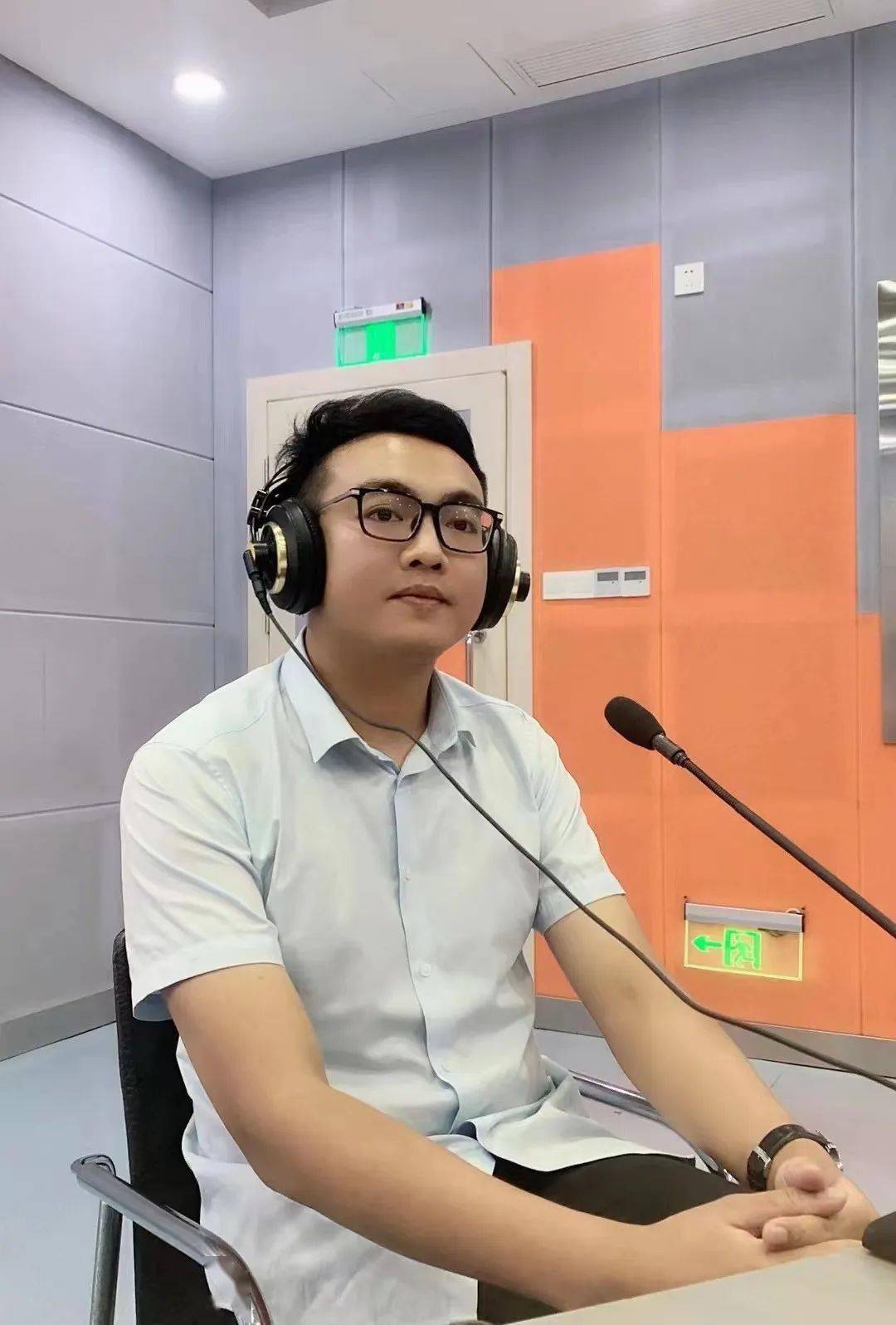 【教师节特别策划】老师们的ab面_乐山市_积雪_师范