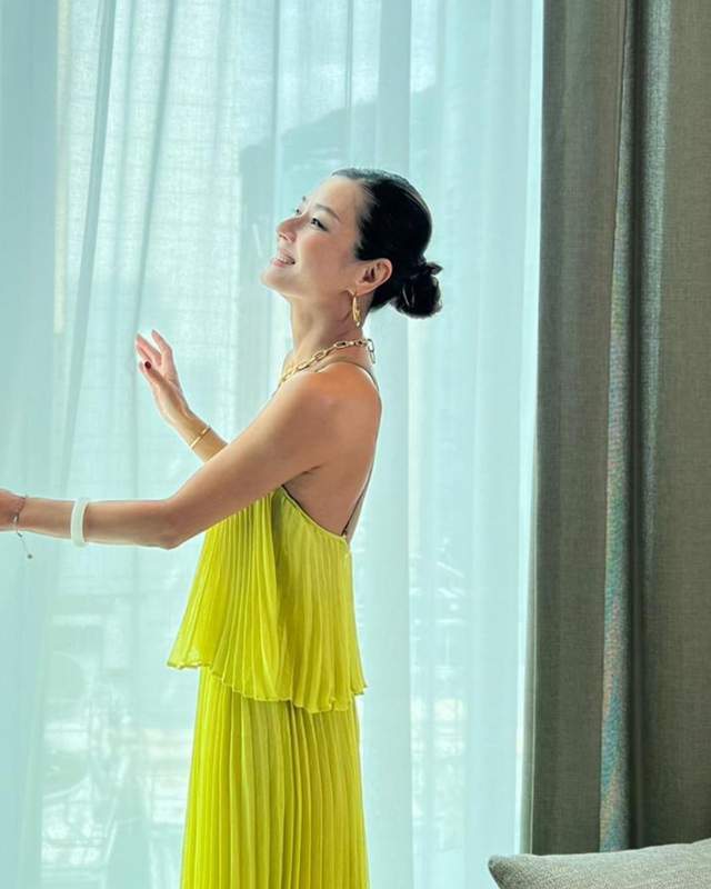 年过五旬仍优雅,曝汤镇业三头养家每年500万_姜坤_生活_儿女