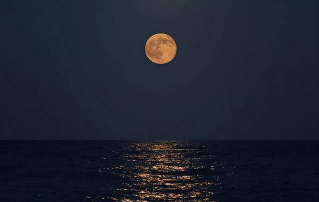 3首优美动人的中秋节唐诗,情景交融,千年后让人惊艳_月光_戎昱_洞庭湖