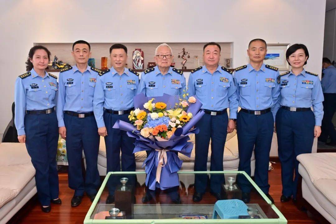 院士校领导看望中国工程院张生勇院士校领导看望中国科学院窦科峰院士