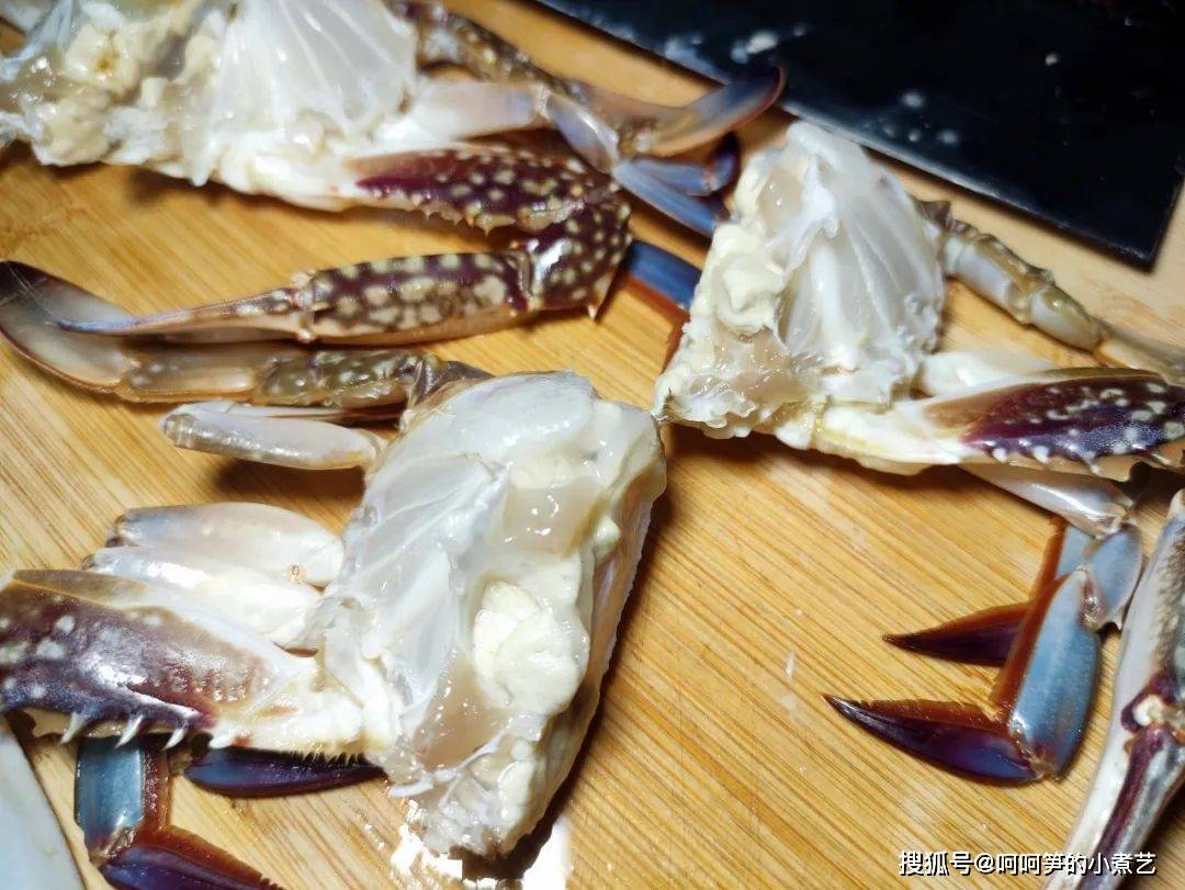 别再清蒸啦,推荐好吃的葱姜桂花炒蟹,鲜香肥美超诱人_笋笋_螃蟹